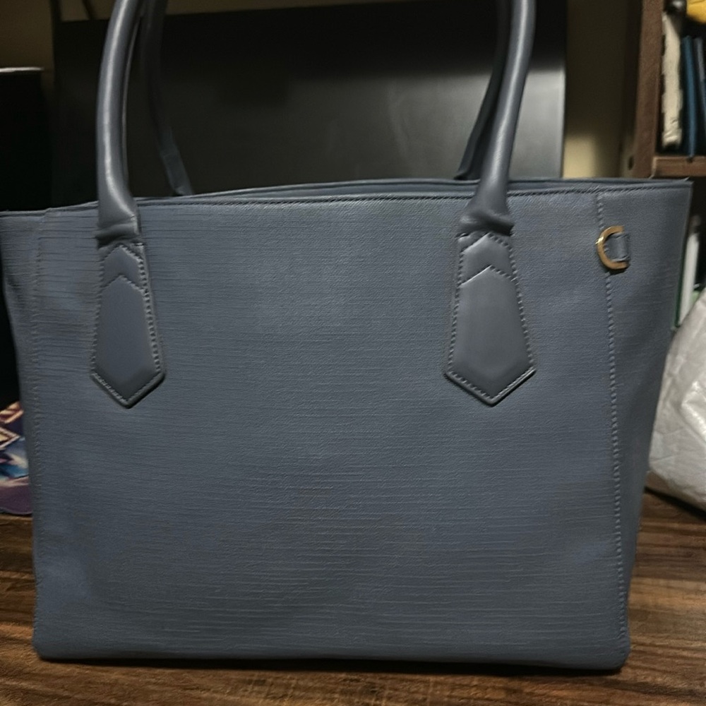 Dagne Dover - image 1